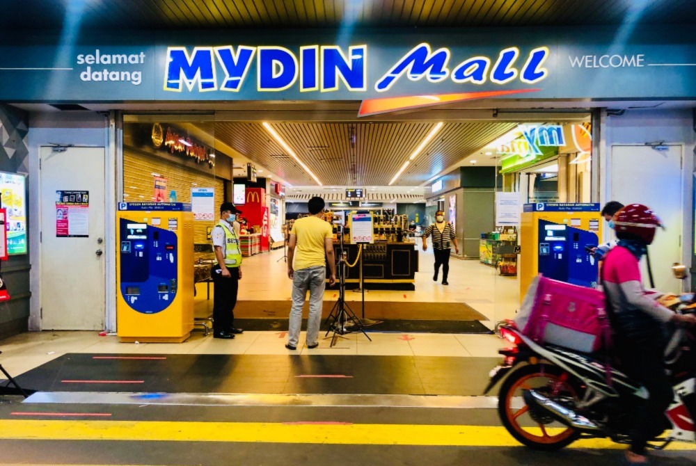MYDIN Takes a Stand for Laying Hens with Cage-Free Egg Commitment